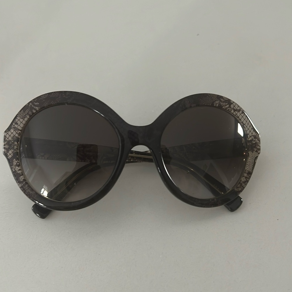 Authentic Valentino Sunglasses Beautiful Lace Frame!